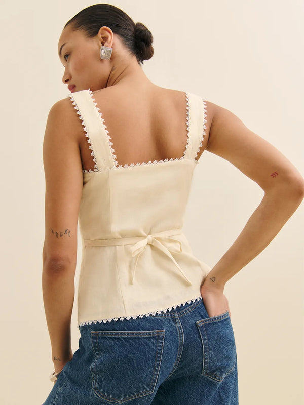 Fashionable Buttoned Strappy Solid Color Sleeveless Tank Top