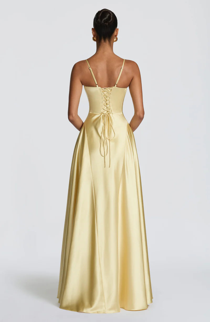 Isabelle Robe Longue en Jaune Beurre